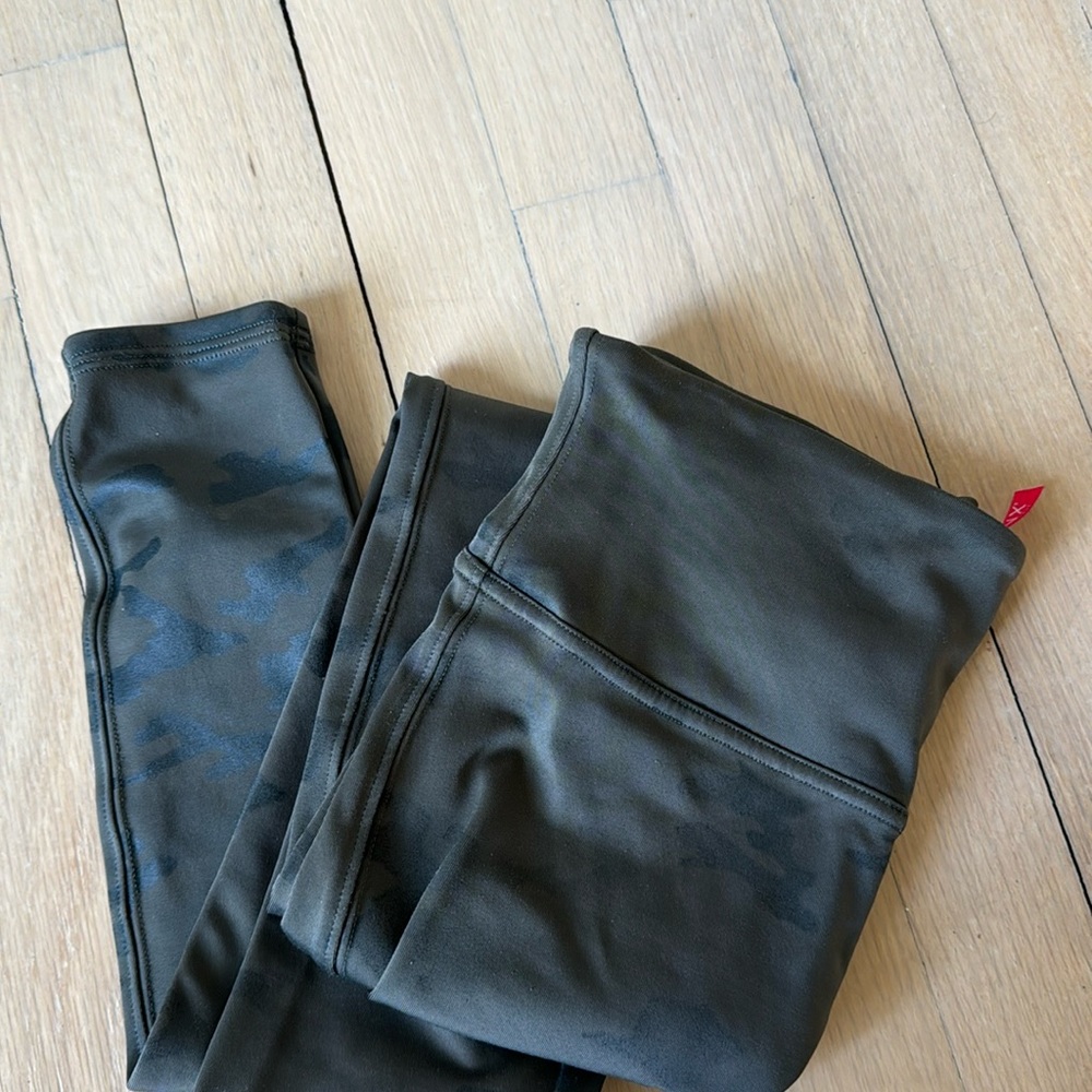 Spanx Camo Legging